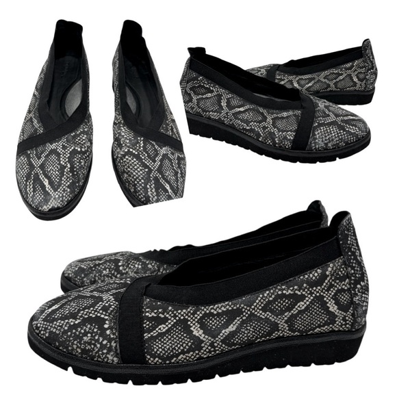 Nurture KIZZIE Womens Snake Print Slip On Shoes Envelope Wedge Flats Size 7 M - Picture 1 of 8